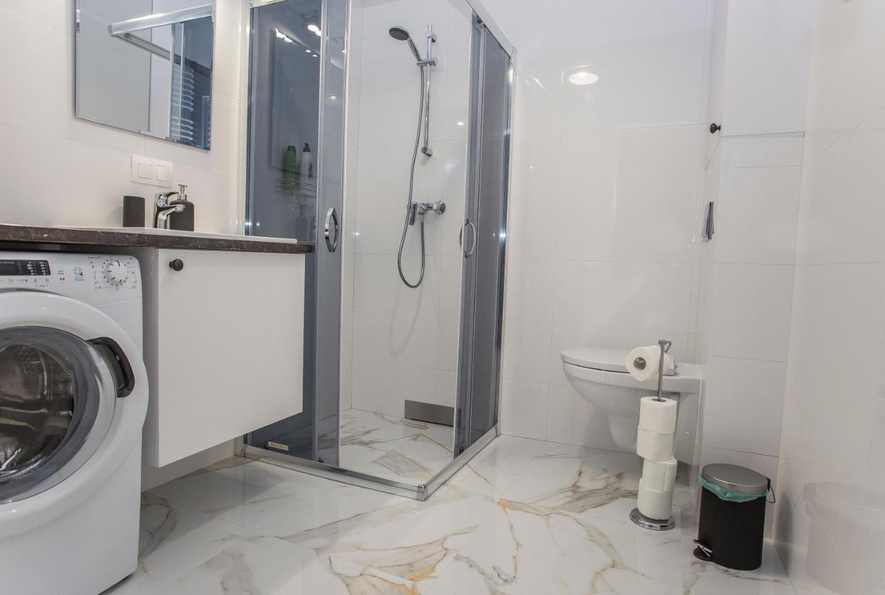 Cr Apartament W Sercu Miasta Lipowa 1 เบียวิสตอก ภายนอก รูปภาพ